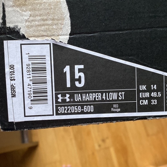Athletic_Shoes